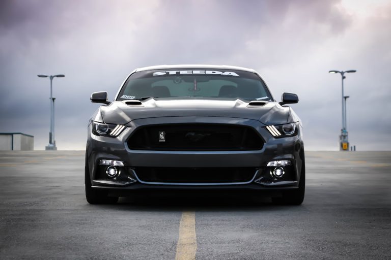 Car coolant flush engine service